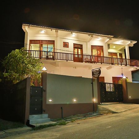 Four Season Guest House Tangalle Exterior photo
