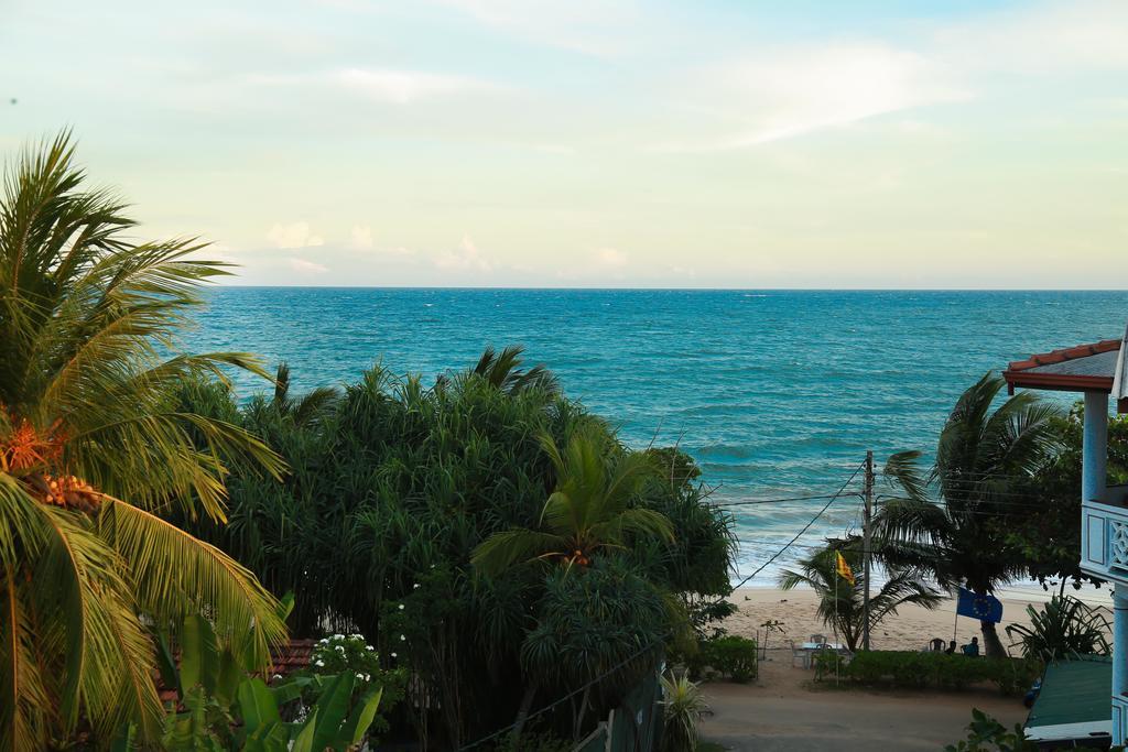 Four Season Guest House Tangalle Exterior photo
