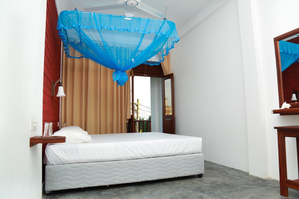 Four Season Guest House Tangalle Exterior photo